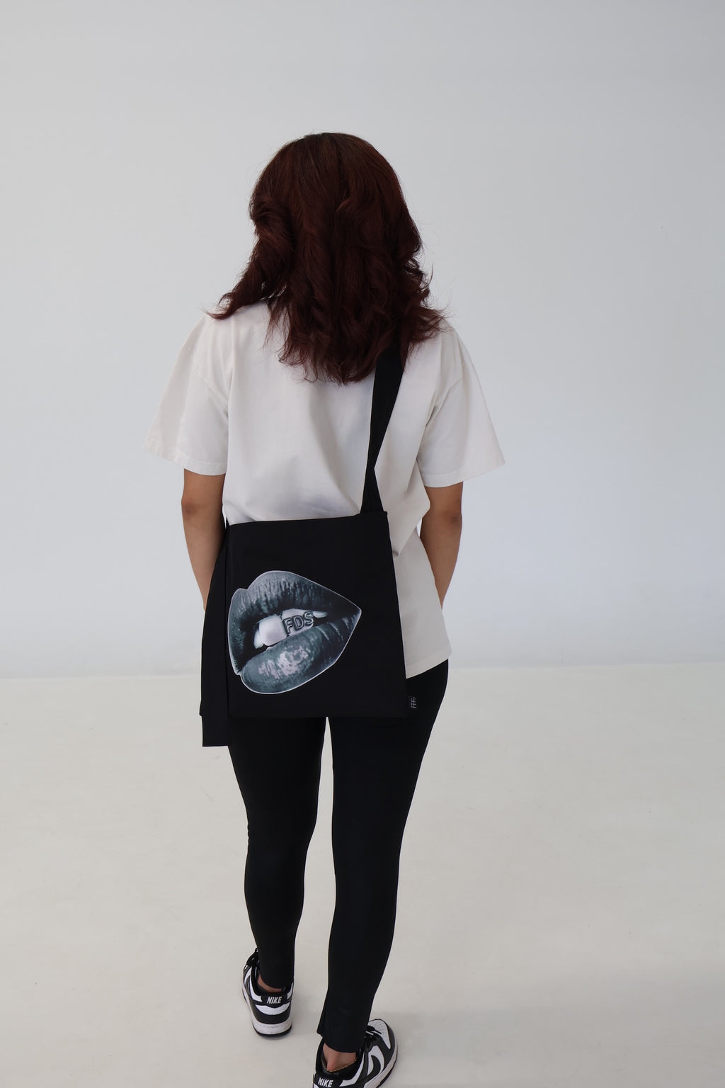 grillz crossbody bag